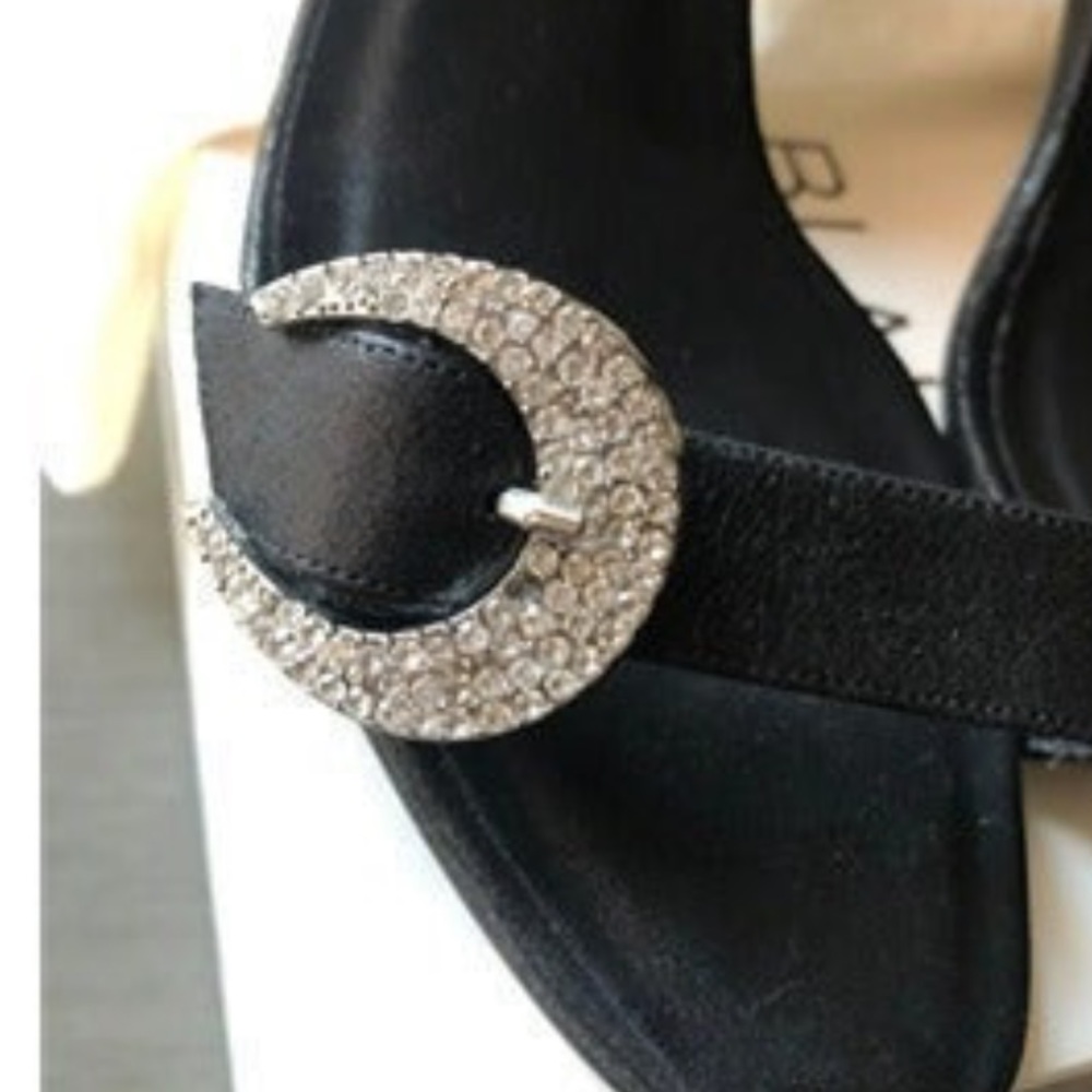 Manolo Blahnik Selunga Silk and Leather Slingback Sandals in Black - Picture 4 of 11